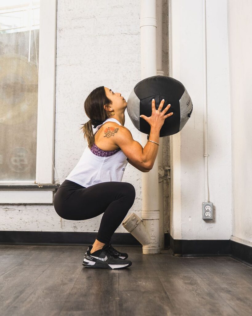 Elite Performance | Personal Trainers & Small Group Fitness in Downtown Vancouver - elite performance vancouver exercise shots 44 819x1024