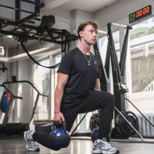 Elite Performance | Personal Trainers & Small Group Fitness in Downtown Vancouver - elite performance vancouver exercise shots 47 300x300